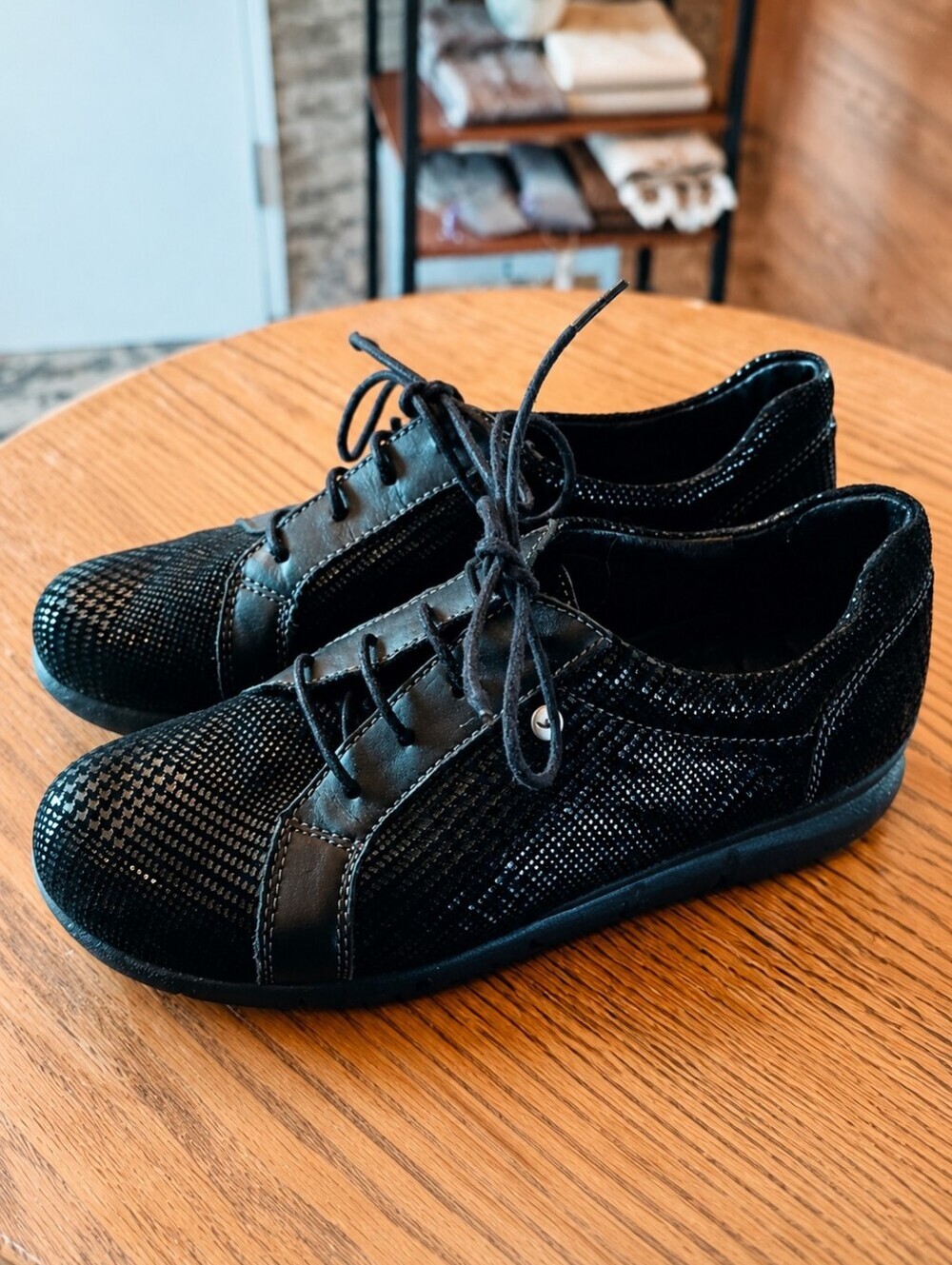 Wolky Atrani Comfort Walking Shoes Women’s Black Leather Lace-Up Work Travel